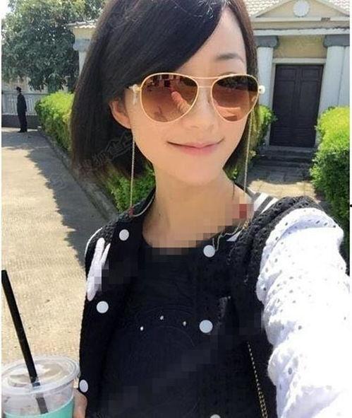 吃瓜短发女网红和中年大叔