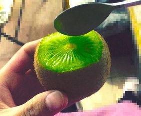 抖音网红吃瓜基地是真的吗